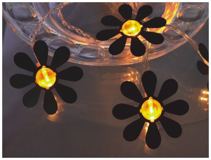 STEEL 꽃과 함께 FY-009-A194 LED 크리스마스 라이트 체인 FY-009-A194 강철 꽃과 싼 크리스마스 경쇄 LED가 의상과 LED 끈 빛